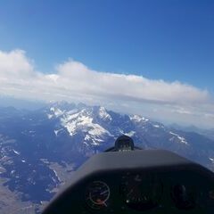 Flugwegposition um 12:55:22: Aufgenommen in der Nähe von Gemeinde St. Johann in Tirol, St. Johann in Tirol, Österreich in 2404 Meter